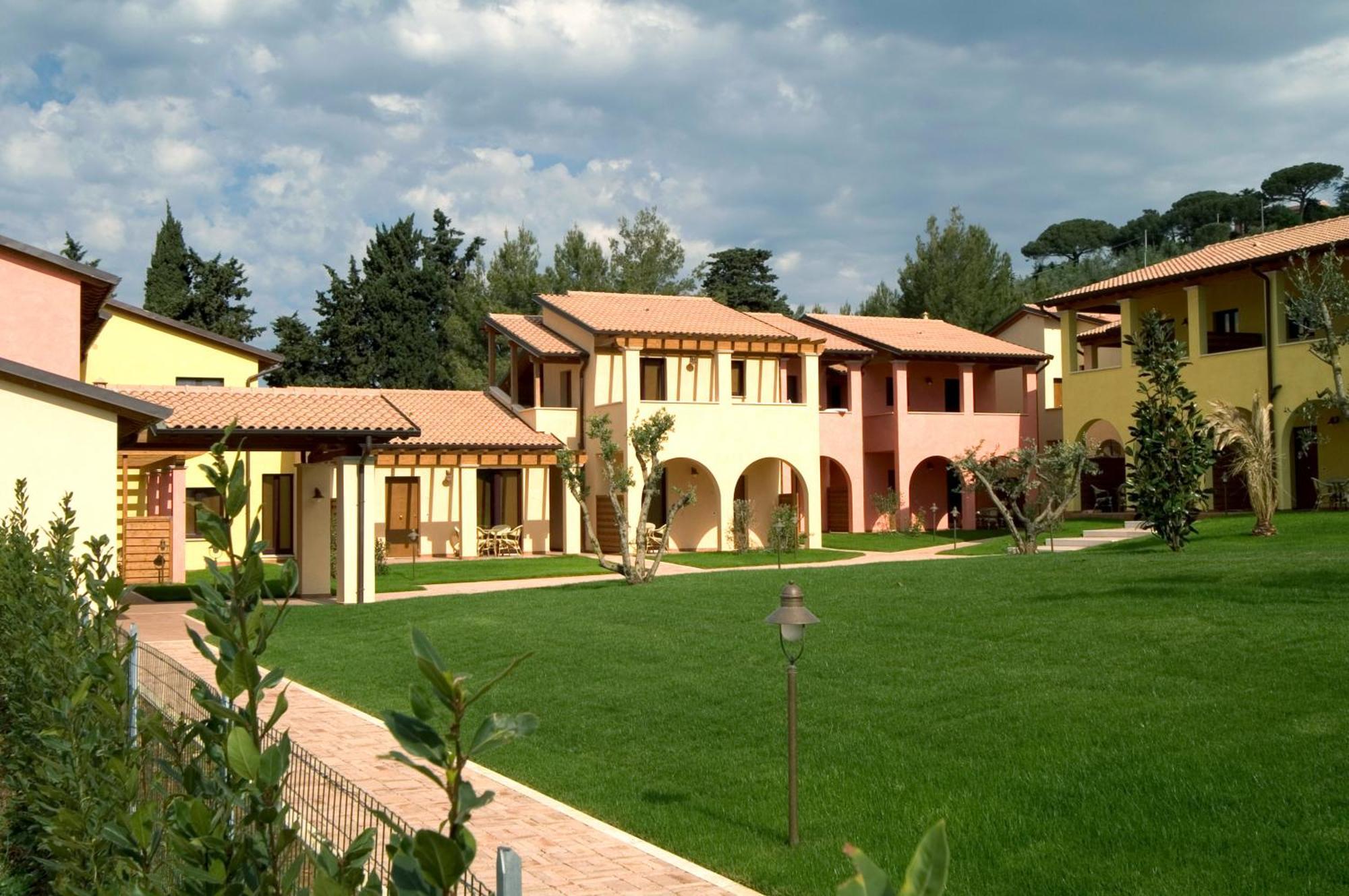 Le Corti Del Sole Residence Venturina Terme Dış mekan fotoğraf