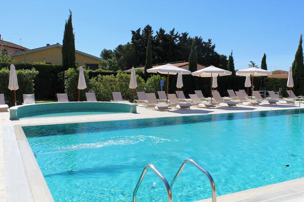 Le Corti Del Sole Residence Venturina Terme Dış mekan fotoğraf